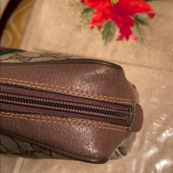 Authentic vintage Gucci pouch - Picture 10 of 10